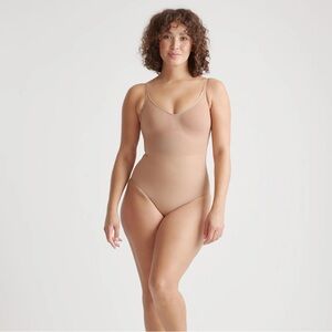 NEW QUINCE Sculpting Bodysuit Sienna 29b